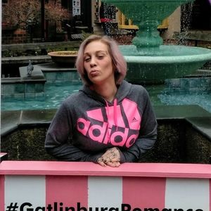 Meet your Posher, Meaghan